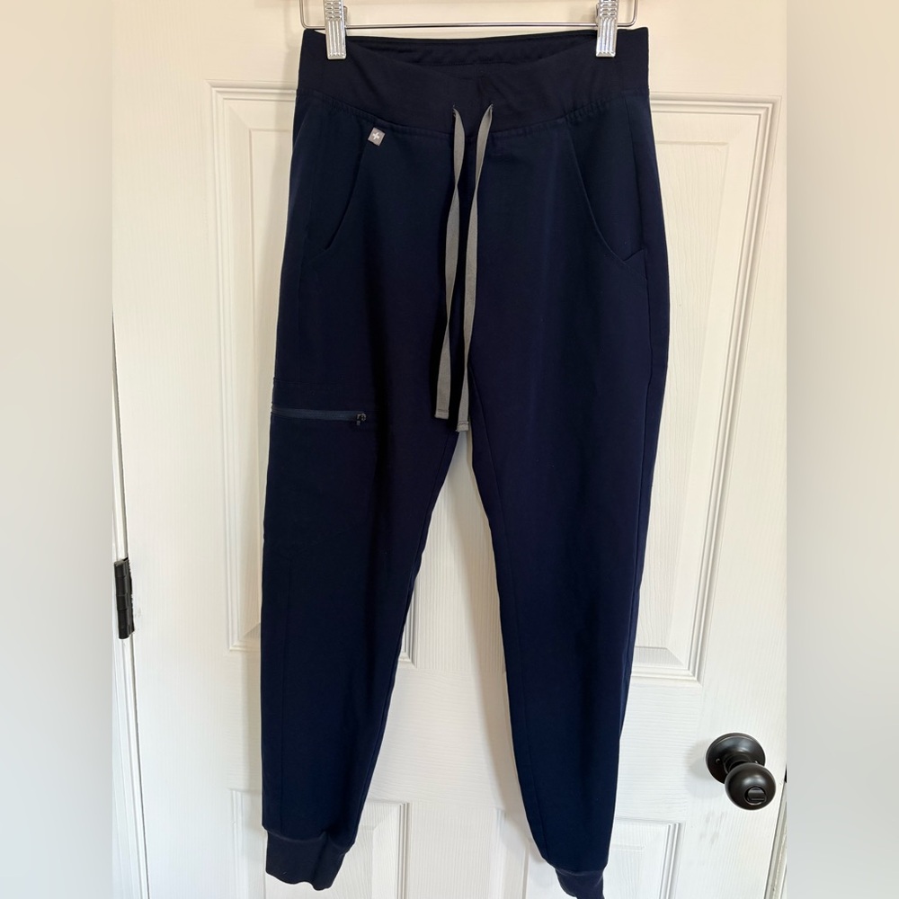 Figs Zamora navy joggers